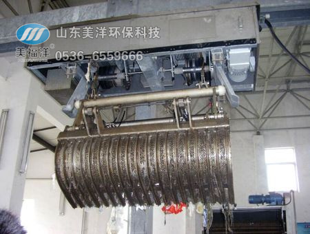 點(diǎn)擊查看詳細(xì)信息<br>標(biāo)題：抓斗式機(jī)械格柵 閱讀次數(shù)：4310